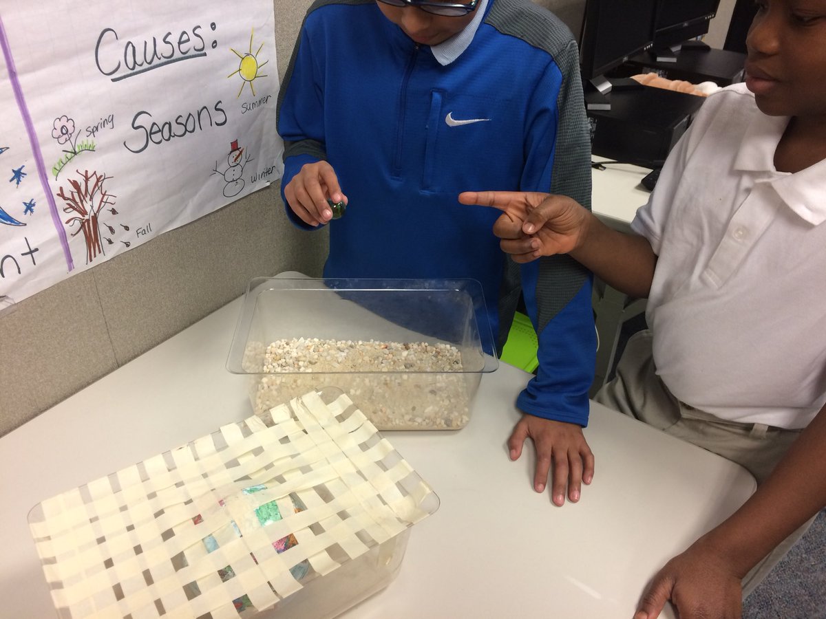 lawson2710's tweet photo. Why does the moon have more craters than the earth? Ask a Budewig 5th grader! Exploring characteristics of the moon and earth.#budewigbulldogs #budewigscience https://t.co/IOCtctua60