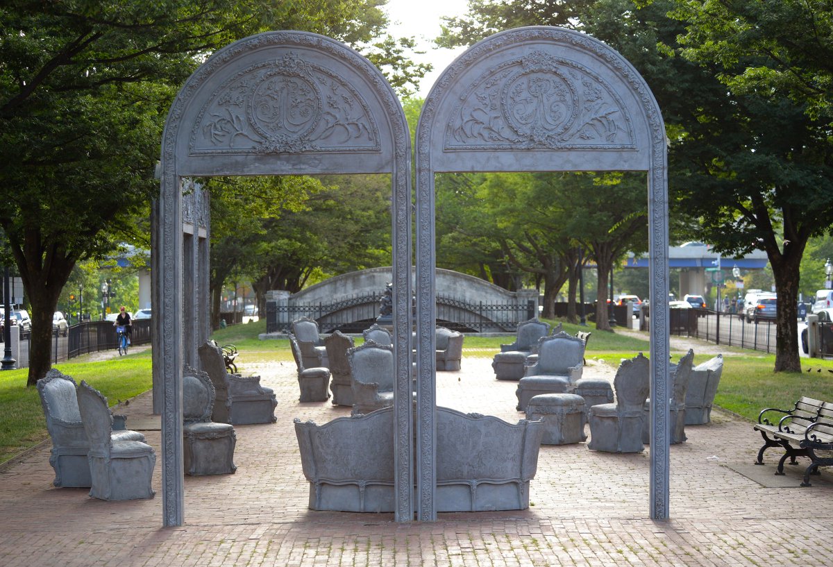 thetriennial's tweet photo. MT @BUVisualArts Liz Glynn, the artist behind #OpenHouseBOS in Kenmore will present a free artist talk on October 18 at 6:30pm in the GSU Auditorium. Co-hosted by BU School of Visual Arts & @buartsinitiativ https://t.co/vSd5NT0ZhD https://t.co/qdQ9DyqKl5