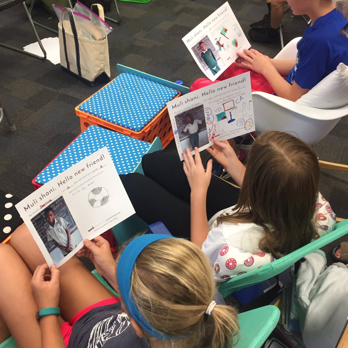 Prairie512Teach's tweet photo. A #prairie5thgraders Gigi travels with @SparkVentures We weβre able to penpal with some students in Zambia! πΏπ² β€οΈπΏπ² #prairieproud #spreadkindness @SaraDippel1 Thanks for the awesome opportunity!! @kris10shipp @prairie512 https://t.co/QIhS4sfGwy