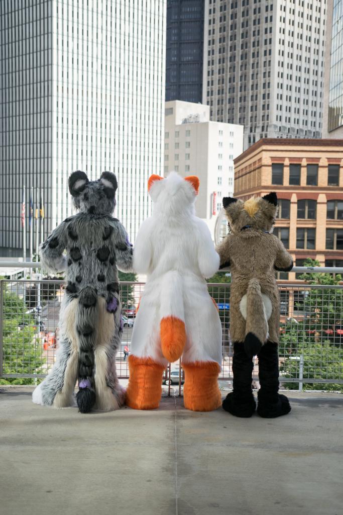 Metasnowmew tweet media