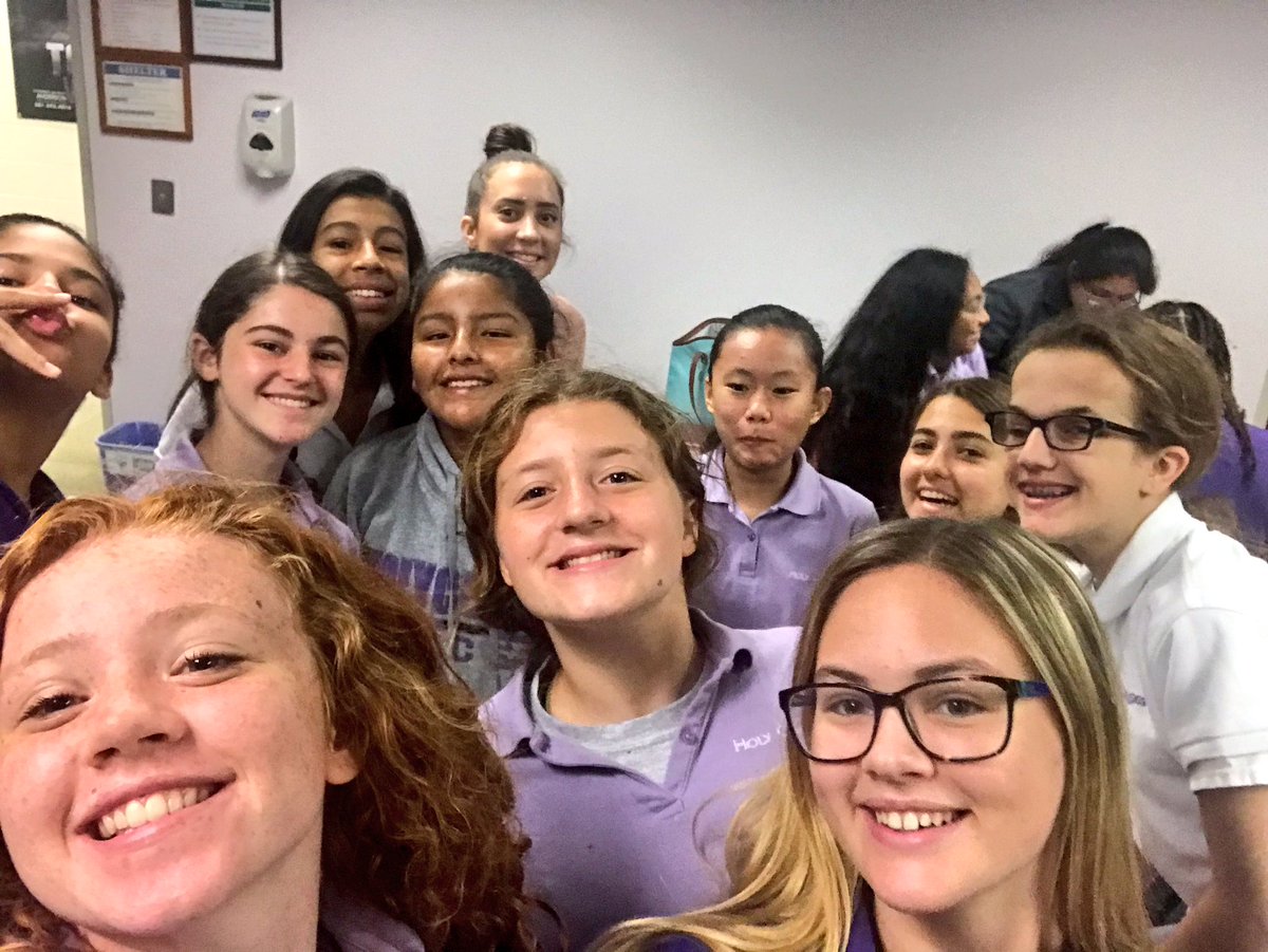 AHCAdmissions's tweet photo. Happy International Day of the Girl! ✌️#EmpoweredGirls 
@SRSrockville @OLOL_Bethesda @HRPrincipal1 @StMaryUM https://t.co/nS2vVHOIxC