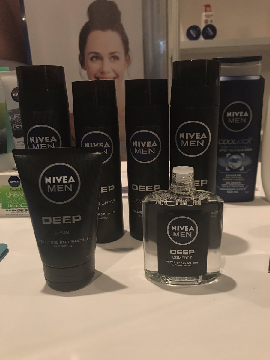 LD_Lethbridge's tweet photo. Lots of new launches in 2019 from Nivea! Whole new lineup of men’s products with active charcoal, new lineup called Urban Skin Detox and a new MicellAir makeup remover!#LDHoliday https://t.co/ZOABdwW1b2