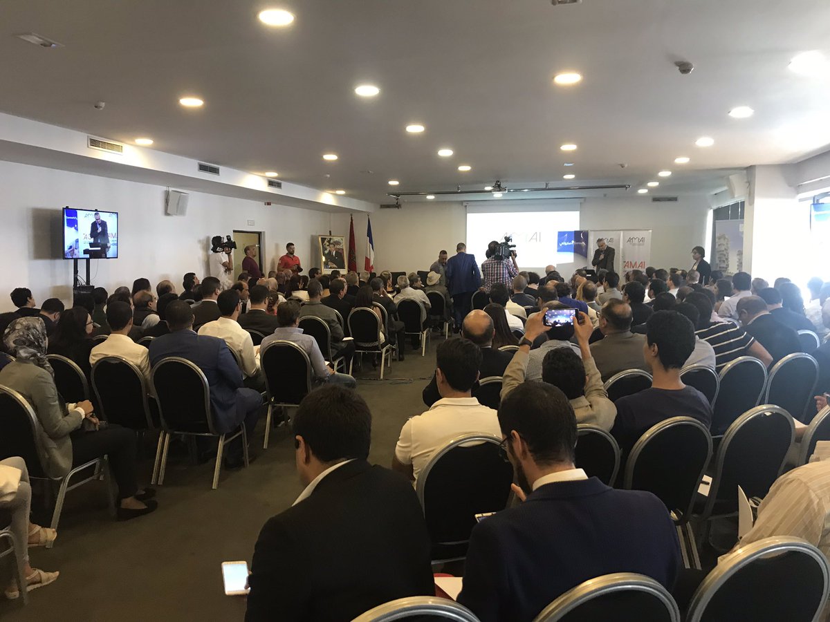 AmaiMaroc's tweet photo. Salle comble pour la conférence débat de #amai avec @FNAIM https://t.co/ZS1XqXSwL9