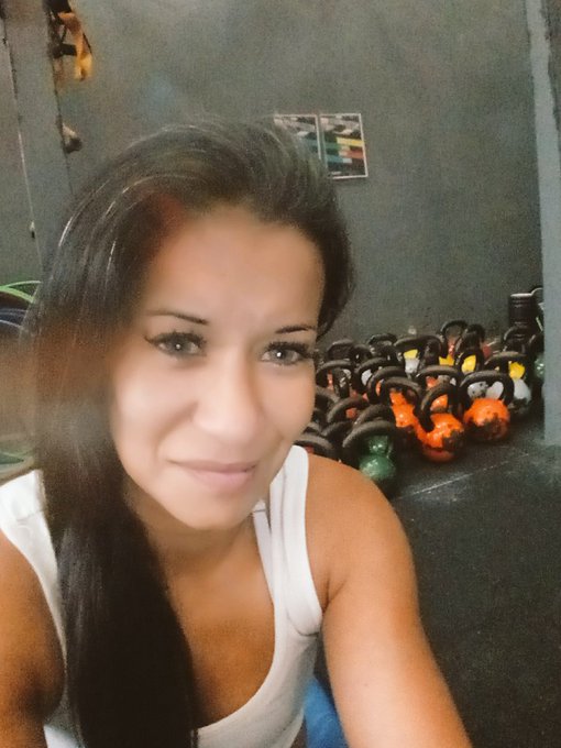 💕❤💕😏 dia perfecto para....... 😉😉😉😉😉 #amoentrenar #kettebell #entrenamientofuncional @ForzaaTraining @33Touche<a href="/tag/amoentrenar"class="tags">#amoentrenar</a><a href="/tag/entrenamientofuncional"class="tags"><span>#entrenamientofuncional</span></a><a href="/tag/kettebell"class="tags"><span>#kettebell</span></a>