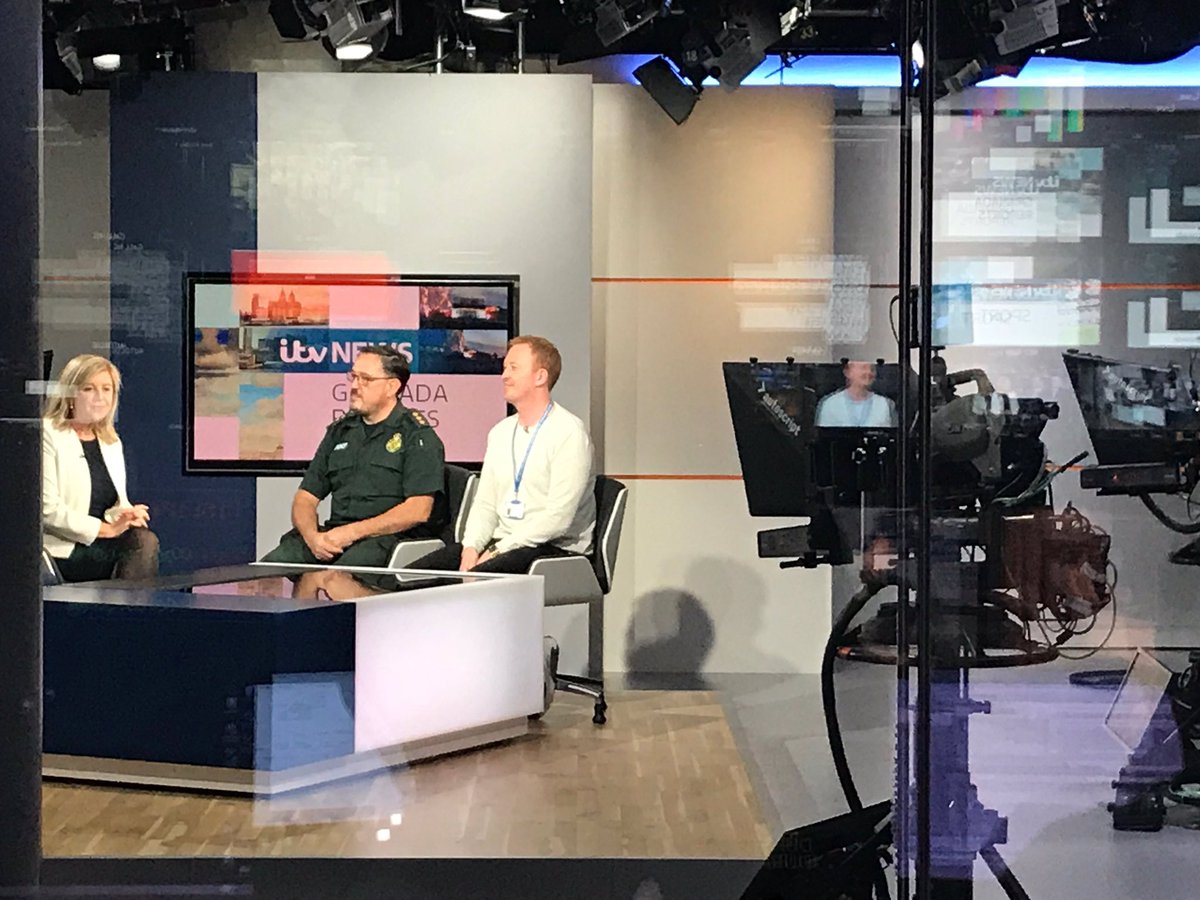 NWAmb_PTSSam's tweet photo. #Proud our very own #GoPTS Quality &amp; Performance Manager Tony and #VCS driver Nigel promoting our #StarinaCar campaign on @GranadaReports with @lucymitv &amp; @robsmithitv - well done guys 🙌🏼 #volunteering #VolunteerHeroes @NWAmb_IanS @NWAmb_DoF 
https://t.co/UBntOvlEEP https://t.co/emdvywJb6q