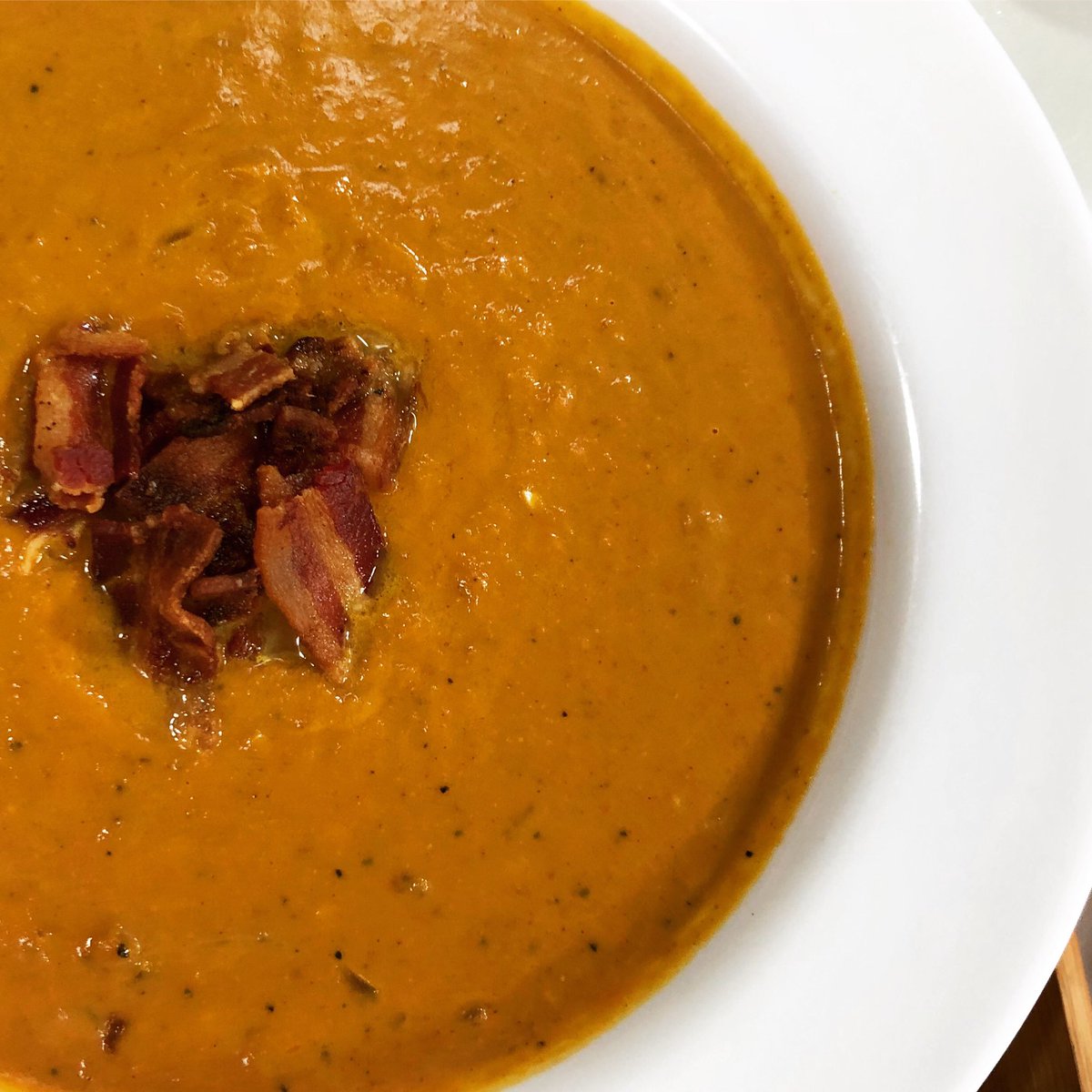 ChefMarkBailey's tweet photo. Spicy Pumpkin Soup with Bacon! As seen on @fox5dc! Bon Appetit! #chefbailey #fox5dc #fallsoups #soup #pumpkin #yum #bacon https://t.co/oTfnsXqjPs