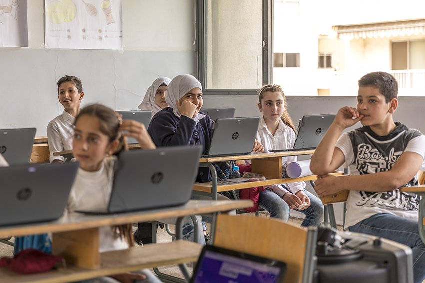 HP's tweet photo. #DYK that more than 130k Syrian refugee children, most now living in Lebanon, have no access to education? Read how HP, @Googleorg, the Clooney Foundation for Justice &amp; @UNICEF are changing that, on the Garage: https://t.co/M6nTb5SI1Z https://t.co/CaCmti47kB