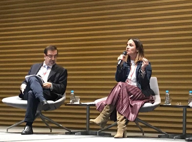 PnudColombia's tweet photo. "Estamos trazando un nuevo modelo de desarrollo económico que contempla los desafíos ambientales y sociales como una oportunidad para consolidar el avance en los Objetivos de Desarrollo Sostenible"@linaarbelaez de @PnudColombia en #ForoCluster en @camaracomerbog  #Agenda2030 https://t.co/Kt0aoLBaWI