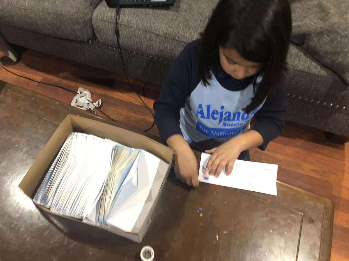 alesotelosolis's tweet photo. 27 Days Left until election day! 😊 This is how we do! Mailing ballots drop this week! #TeamAlejandra for @CityOfNatlCity Mayor! Get out and vote! #NewSwag #TheLinePrinting ❤️ #NCProgressSlate @b_loperez @MrArturoSolis https://t.co/FW4nLzo8Zu