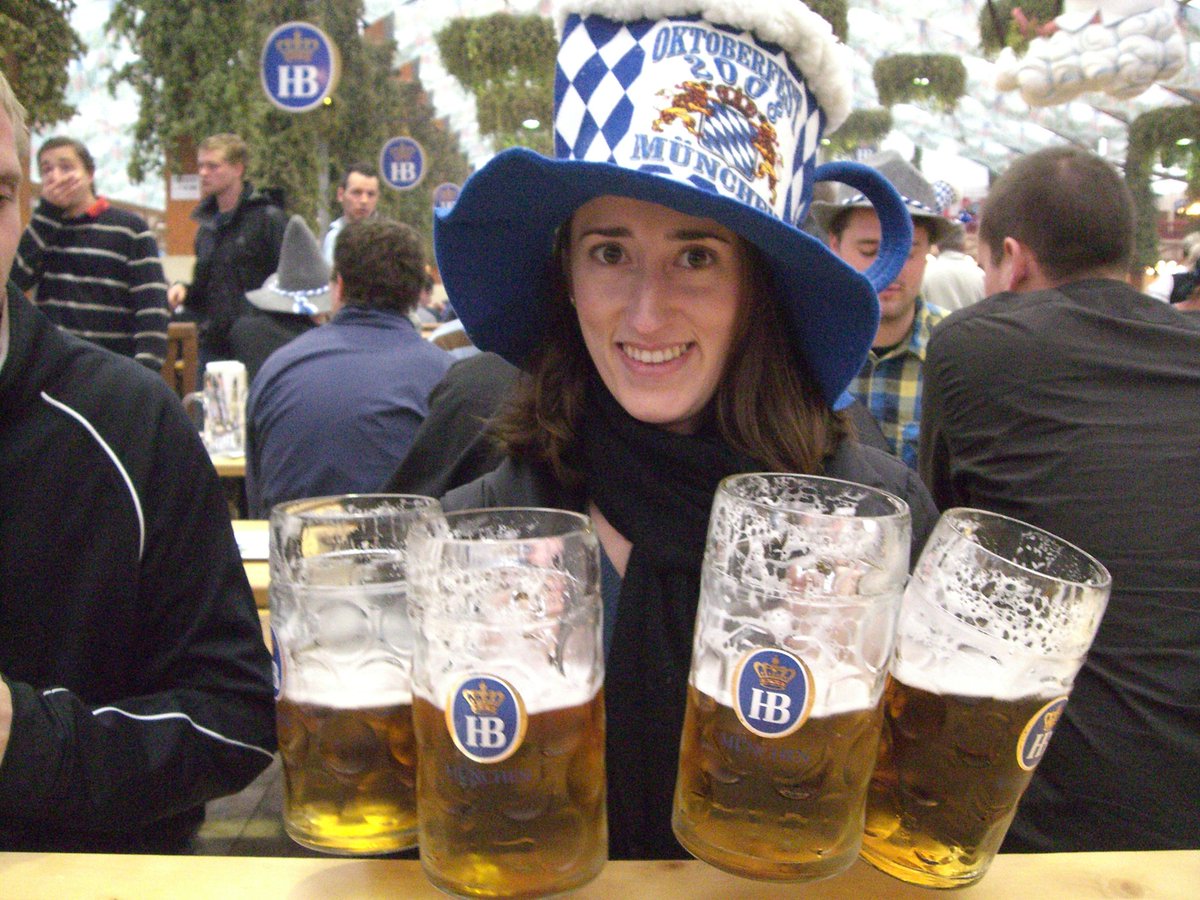 kbethune530's tweet photo. @RockOn8197 Oktoberfest 2008 🍻 https://t.co/sUwmfJpHcB