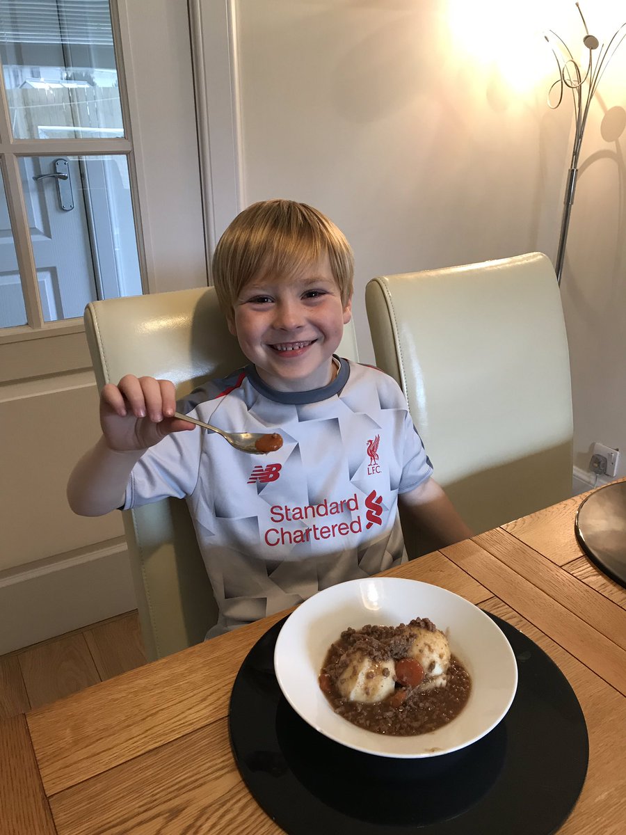 mcnk89's tweet photo. Luke enjoying veg of the month at his Granny’s 🥕 @GabrielAssisi https://t.co/zT0cOWtDRY
