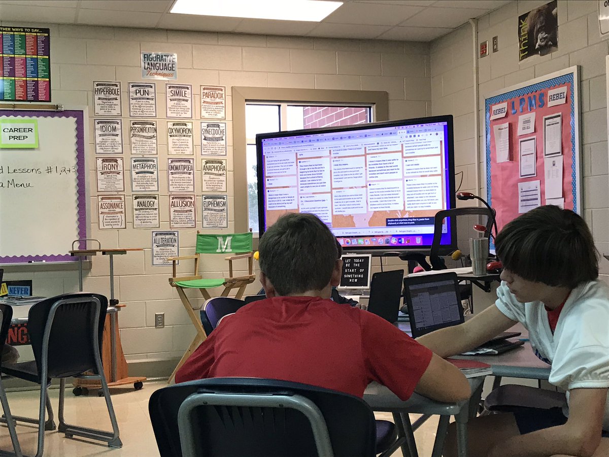 SAThomasTeach's tweet photo. I love it when I pop in on pure “awesomeness” @LibertyParkMS! Today @LPMmrsmathews’ Ss were using #Padlet to share a time when they wanted to be invisible (much like the characters in @AlanGratz’s Refugee) @globalreadaloud #gra https://t.co/6rvHVWqzFF