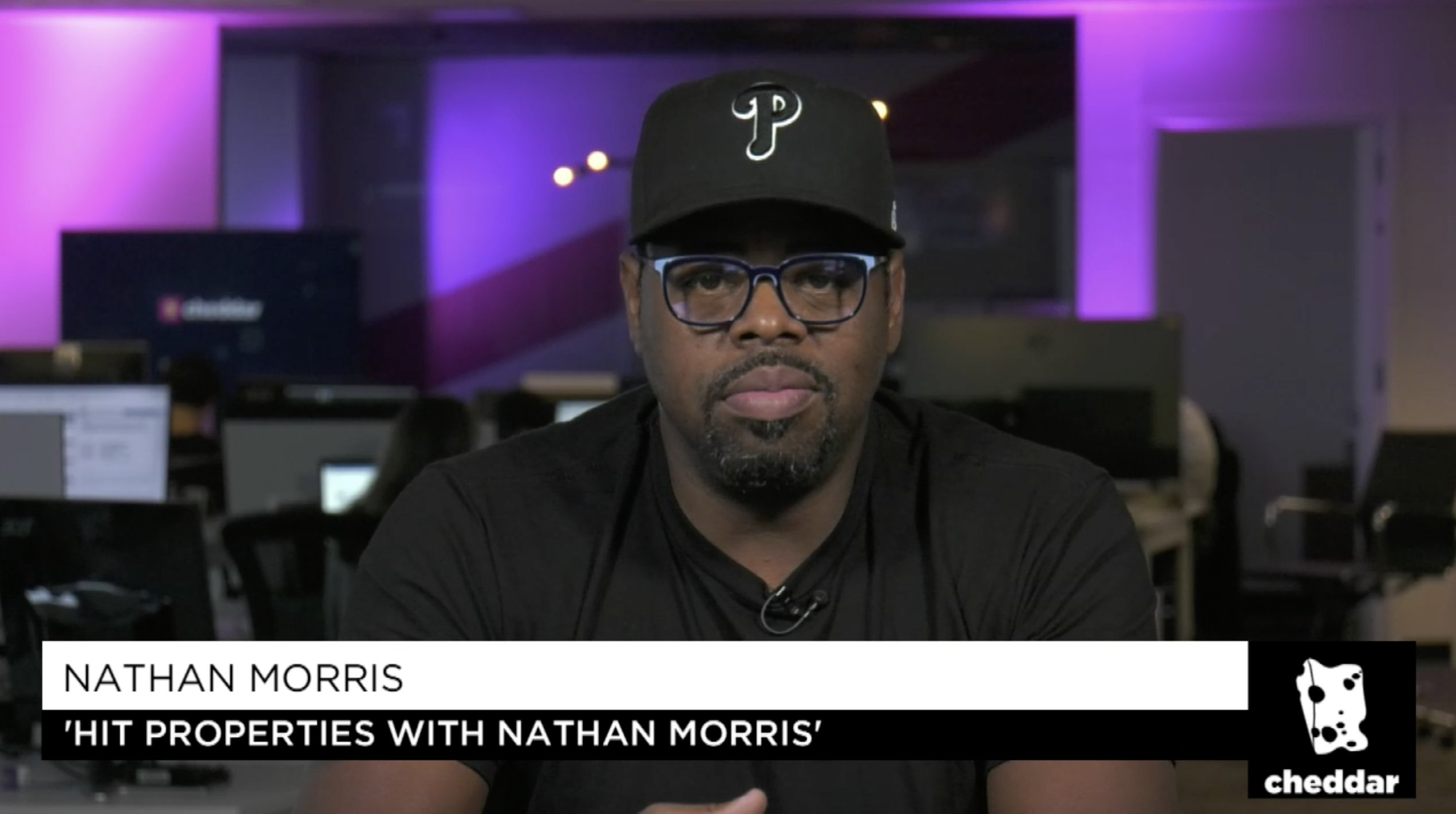 تويتر Cheddar News على تويتر You Know His Voice From The World Of Music But Now Boyziimen S Morrisphd Is Sharing His Interest In The Real Estate Space Flipping Houses In