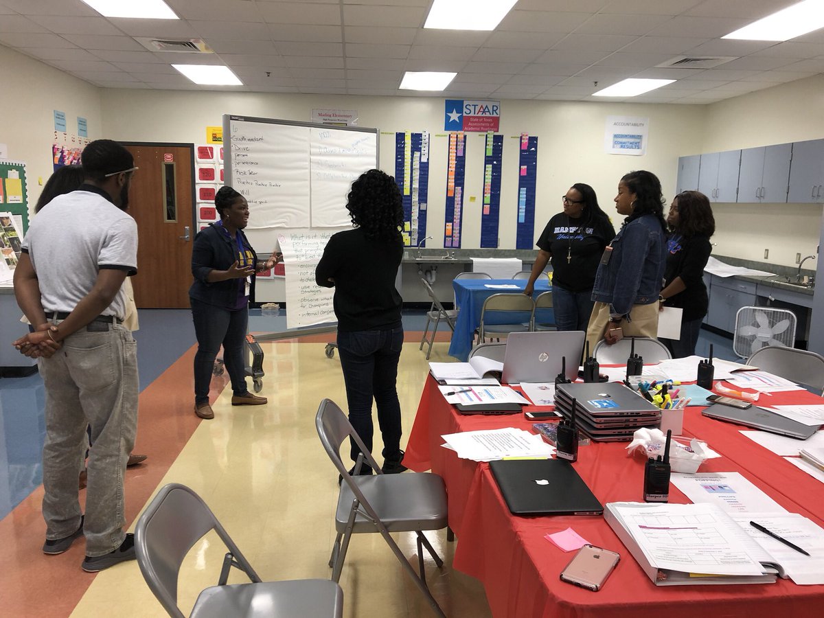 be10murray's tweet photo. One goal, one vision @MadingES #teamMading #teamHISD https://t.co/b2yZkl8DJk