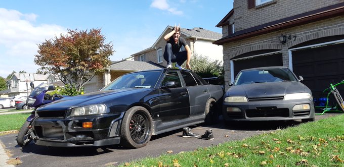 If you don't pose shirtless on your roof what are you doing https://t.co/4cZp6BNmkW<a href="/tag/proudcanadian"class="tags"><span>#proudcanadian</span></a>
