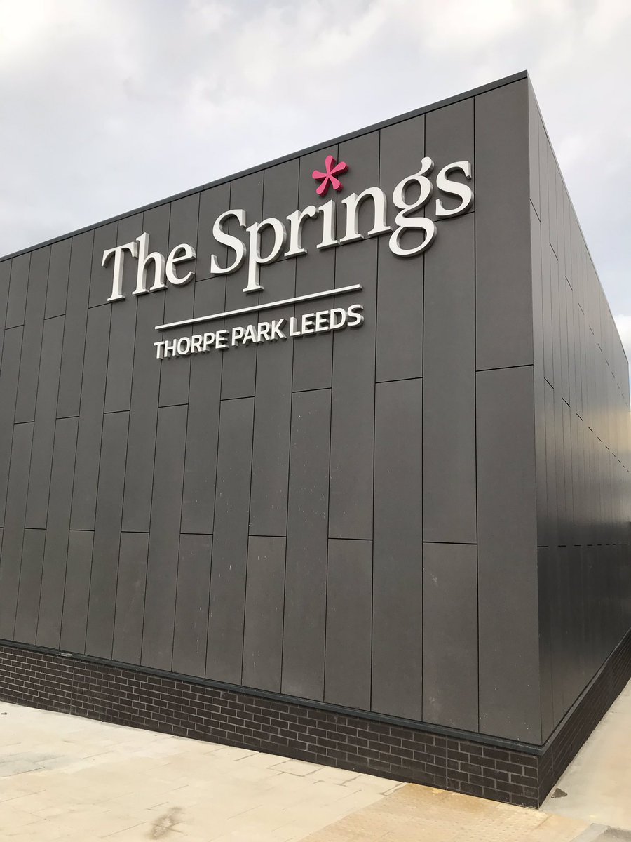 NucleusSignsLtd's tweet photo. Great to be onsite today to see all our park signage in place and looking amazing @ThorpeParkLeeds. @GMIConstruction and @THPArchitects have done an amazing job and it’s good to see so many people already enjoying the development. #retailisalive #signage #shopping https://t.co/OoqFkCPSOw