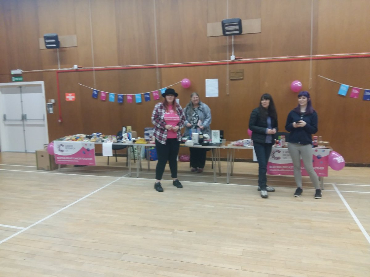 claire18781's tweet photo. Thank ypu to my wee team today who came to show respect for #cancerresearchUK and #BreastCancercareuk You all helped and done everyone proudπͺβ Please take a round of applause. Here are some pics more to follow. #rememberingrab #cancer #Brothers #family #proudβ€β€β€β€ πͺβ Xxx https://t.co/yZcQDJz0QD