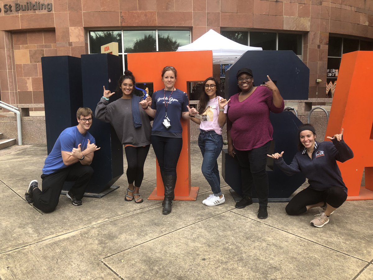 ms_sauceda20's tweet photo. #UTSABlockB902 https://t.co/U7cYK1fxwU