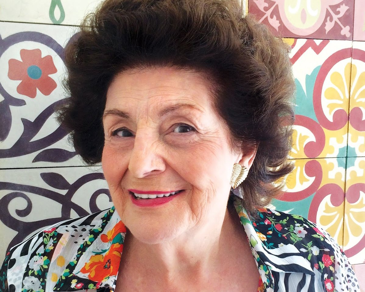 Toda nossa solidariedade e condolências aos parentes, amigos e fãs da escritora espírita Zibia Gasparetto, que faleceu ontem aos 92 anos. Entre suas principais obras estão “O amor venceu”, “Eles continuam entre nós” e “A vida sabe o que faz”.