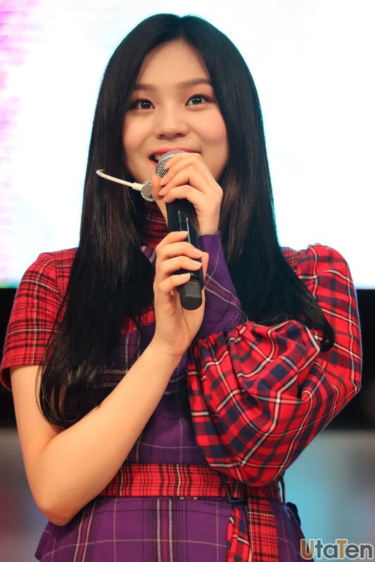 gfriendgraphy's tweet photo. baby goblin 너무 귀요미ㅜㅜ ~♡

#GFRIEND #UMJI #Memoria @GFRDofficial https://t.co/H9yLQqMe4D