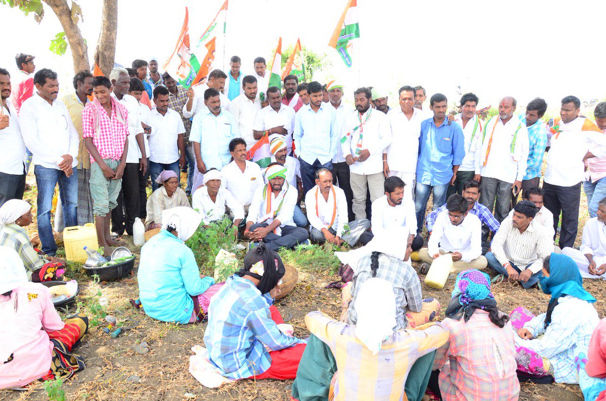 r11hhul's tweet photo. #BoathWantsToChange
#BoathWithCongress
#BoathWithANILANNA
#TodayBikeRally_ #BazarhathnoorMandal
#NextBoathMLA_ANILANNA @RahulGandhi @UttamTPCC @TPCCInNews @MaheshreddyDCC @NtvteluguHD @abntelugutv @eenadulivenews @10TVNewsChannel https://t.co/AZPiLGNq8u