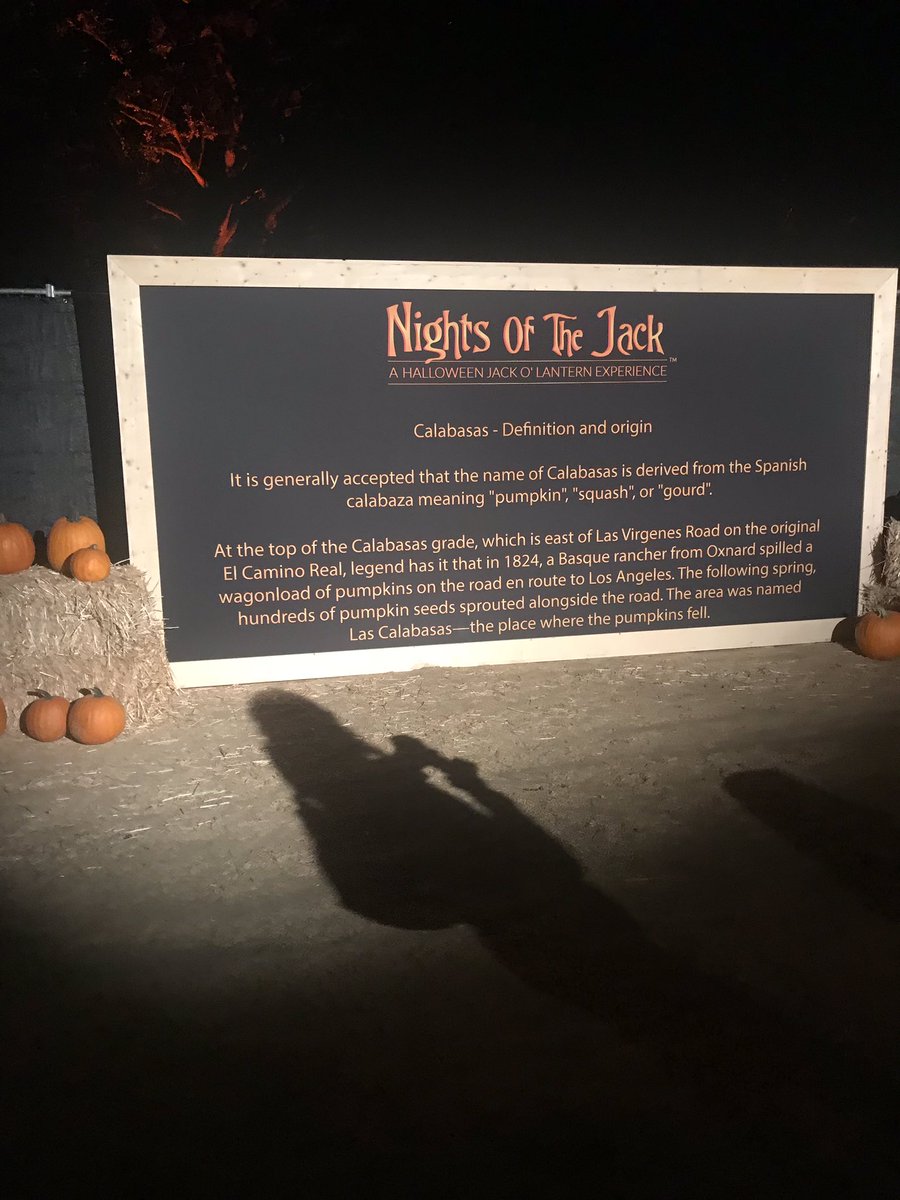 Another spooktacular night with this ghoul <a href="/loreen/">loreen</a>! Started off <a href="/pinktaco/">Pink Taco</a> for Drunkin’ Pumpkin Horchata drinks #pumpkinAF Then off to <a href="/hwdforever/">Hollywood Forever</a> cemetery for a #ladayofthedead media preview and then off to King Gillette Ranch for gorgeous pumpkin displays at #nightsofthejack 🎃