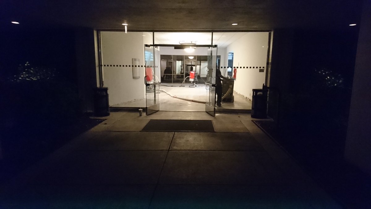 CRockFinishing's tweet photo. Rise & Grind! ๐
Photos from a Polished Concrete finish for a Federal Building lobby in Daly City. ๐ข๐๐๐ผ #PolishedConcrete #SkilledTrade #BayArea #Prettyfloors #Professional #CallForAFreeQuote ;) https://t.co/fAgMmxDFhQ