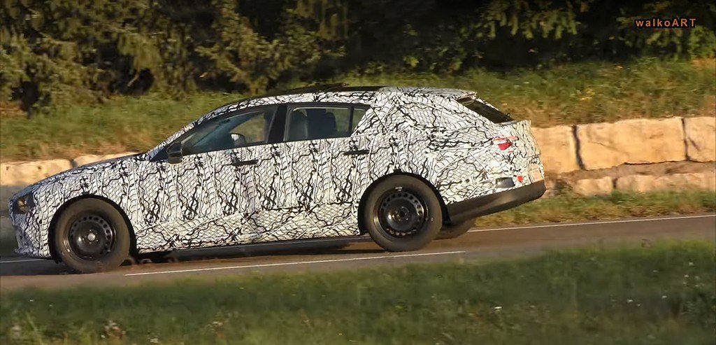 motorpuntoes's tweet photo. El nuevo Mercedes CLA Shooting Brake 2019, cazado en un vídeo espía
https://t.co/K5EcmiYOp0
@MBenzEspana @MBenzES_prensa #mercedes #Mercedes #CLA #ShootingBrake #X118 #CLA-Class #shootingbreak #fotosespía #fotosespia #spyshots https://t.co/mRoGIRWZwB