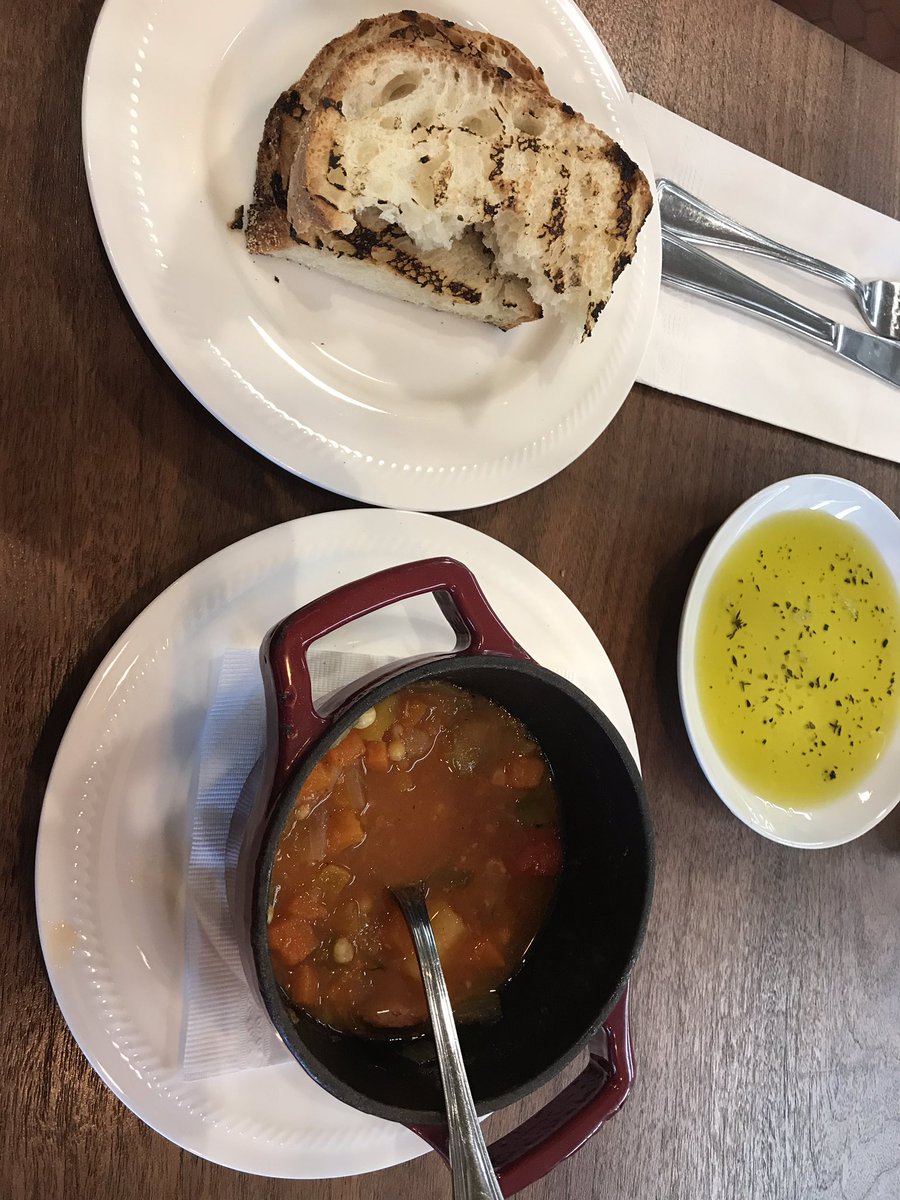 This lunch from <a href="/ChefAntonioPark/">Antonio Park</a>’s Lavanderia was so on the money. Oh, and it cost me less than 20$. Delicious, and even the bread (which got toasted on the charcoal grill) is homemade...