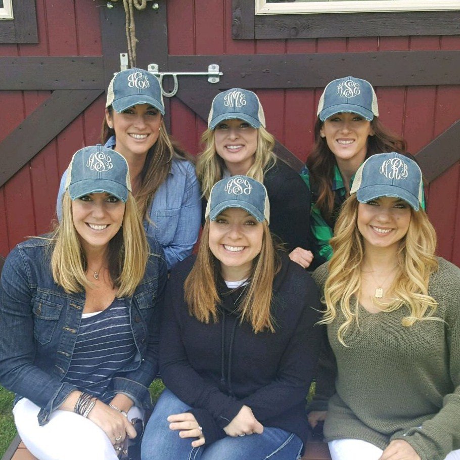 PrettyPersonal's tweet image. Free shipping on our monogrammed trucker hats! etsy.me/2OimWwC via @Etsy #monogramed #gifts #ChristmasIsComing #giftsforher