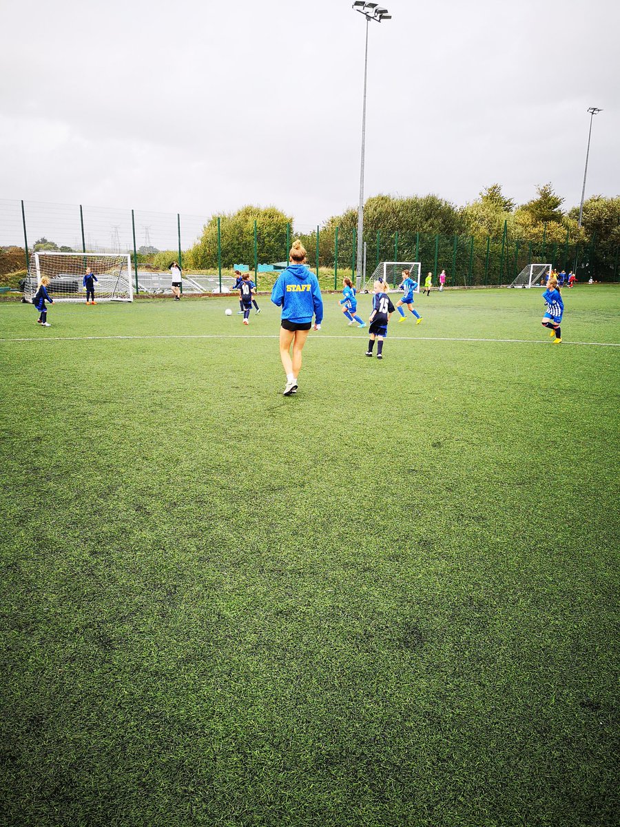 Y6 Girls Football @CarterCS_Poole thanks to Jess, Caitlin &amp; Beckie <a href="/RelaysDorset/">Relays Dorset</a> <a href="/SportBU/">SportBU</a> who refereed the matches. #thisgirlcan well done to Carter's Sports Leaders all girl team today #EducationWithCharacter #madeincarter well played everyone. See you at the next round.