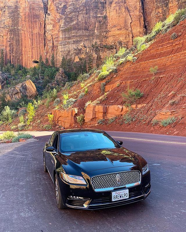 All American road trip in an all American car. Amazing drive - in love ❤️😎🍀
•
•
•
•
#zion #zionnationalpark #utah #usa #us #travel #travelphotography #igtravel #traveljunkie #travelporn #wanderlust #keepexploring #luxury #jetsetter #lincolncontin… ift.tt/2ygm6Go