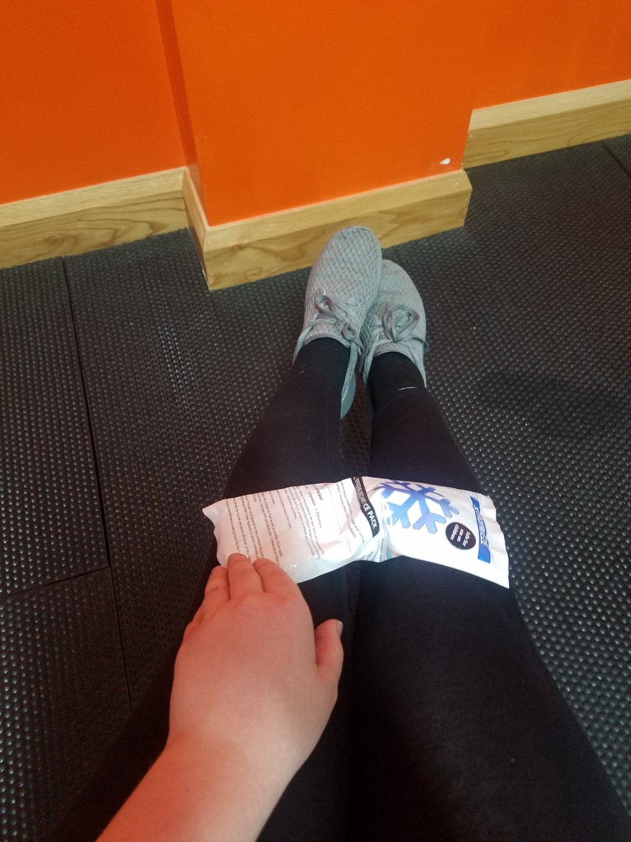 minx on X: Waddup your girl just blacked out and fell off the treadmill  The public embarrassment is worst than my shoulder and knees  t.coZl0WEdf6Nv  X