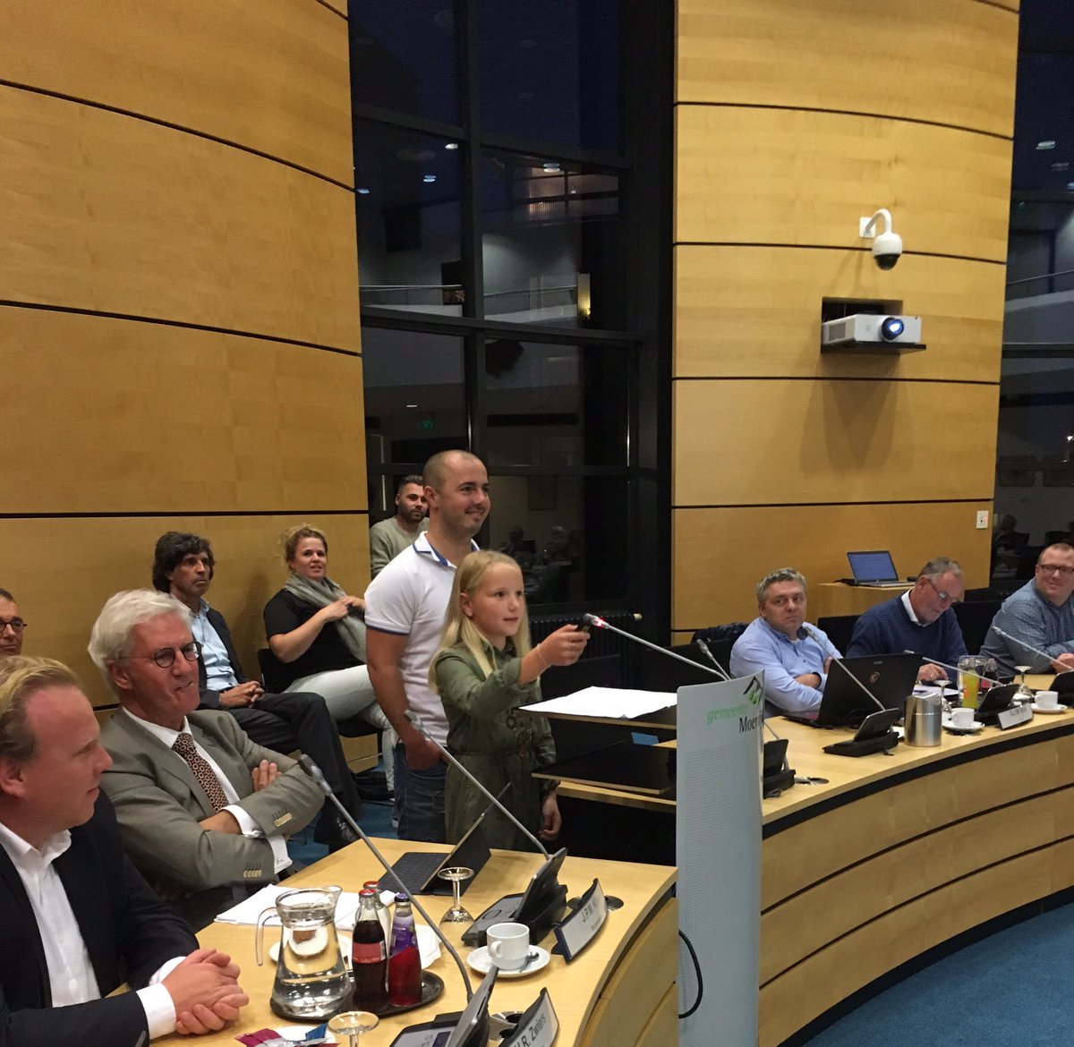 Gemeente Moerdijk tweet media