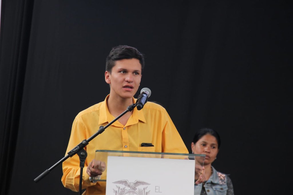 Adrián Álvarez, joven emprendedor de 19 años, recibió  un crédito #ImpulsoJoven por parte de #BanEcuador para la apertura de su restaurante en #Quito; resalta la confianza de la Banca Pública en los jóvenes. 

#EsHoraEmprendedor #CréditoParaTodos
