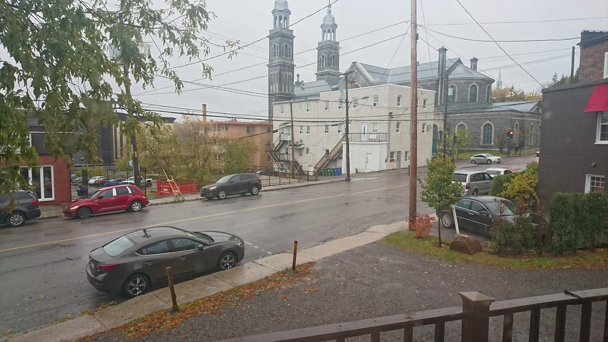 ChicoutiMMi's tweet photo. En direct de #Chicoutimi, température ressentie : -2°C ! https://t.co/bvxaxjbiHN