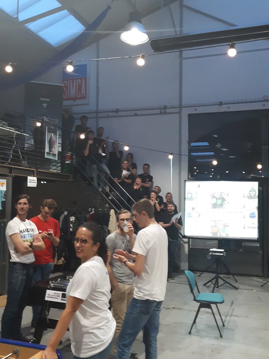 FabriceFlucas's tweet photo. Brief avant la compétition #babyfootcup https://t.co/oS0fw6PtgJ