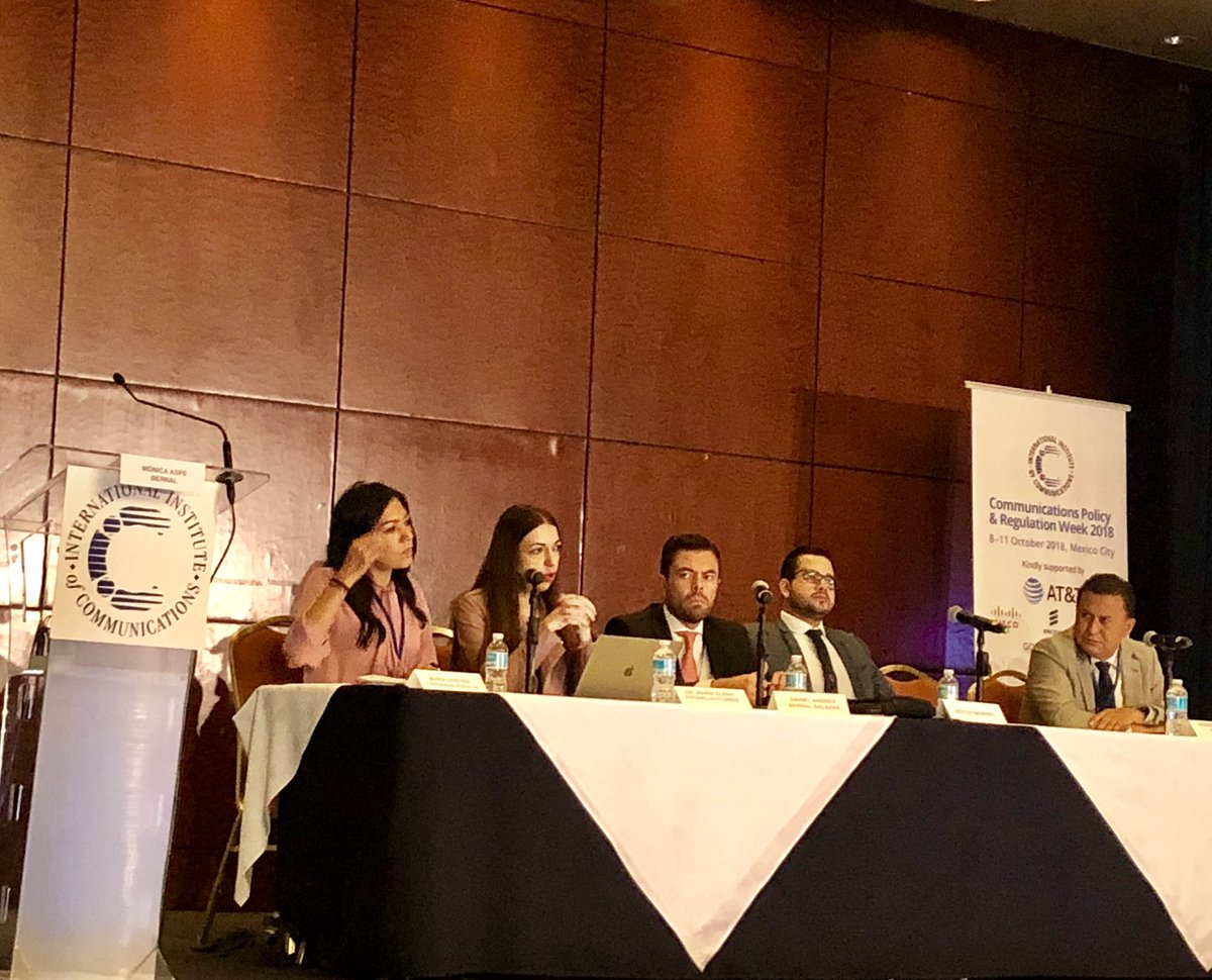 conectadas_mx's tweet photo. “Hay brechas de género cuando se une esta característica con otras: zonas rurales, ingresos, edad”@elenaestavillo @The_IIC #CPRWeek2018 https://t.co/AnBAlwU73X