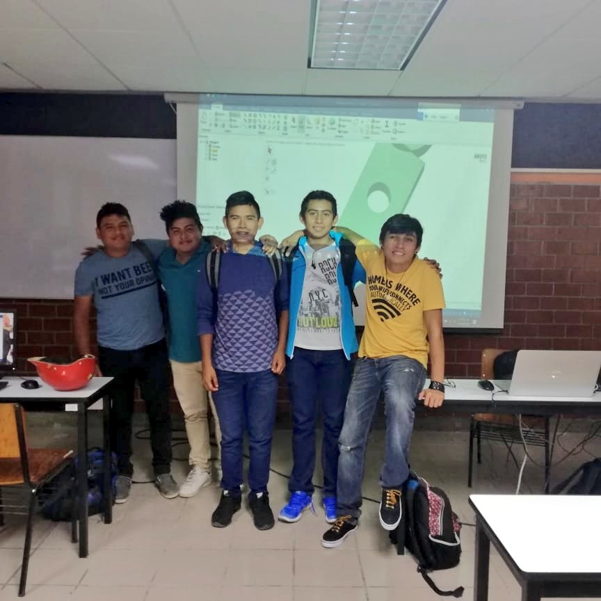 SoftwareUPB's tweet photo. Estudiantes de #SoftwareUPB participan en talleres dentro del marco del Simposium de Ciencias e Ingenierías organizado por el @IT_Chetumal https://t.co/zaNMdiDmRY