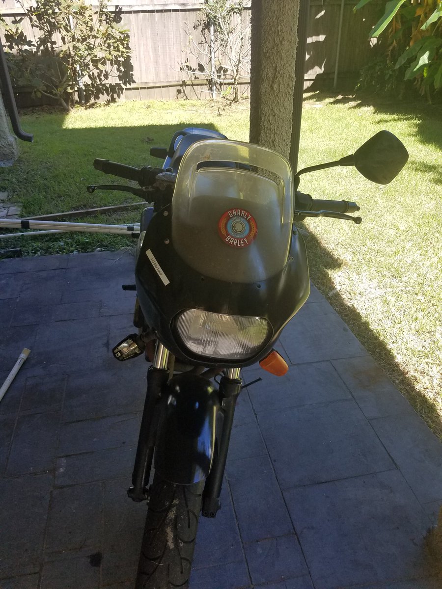 sleepy_taurus's tweet photo. How my bike looks these days. #secaII #YAMAHA #motorcycles https://t.co/V3mViuC6XV