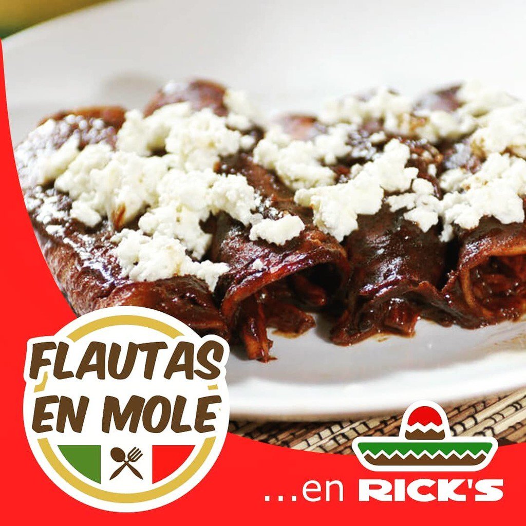 RicksPanama's tweet photo. Flautas de pollo ahogadas en #molePoblano 🇲🇽 Ven a probarlas durante este fin de semana! (desde hoy jueves) https://t.co/Xa04IRtbwe