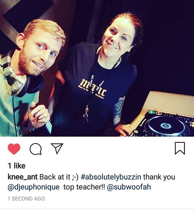 DjEuphonique's tweet image. Happy customer 😊😊 enjoyed showing @knee_ant CDJs today!! You can book me to tutor at Subwoofah or Pirate Studios - just drop me a message!! #learntodj #djtutor #manchester #dj #studio #cdj #pioneer #euphonique ift.tt/2OjWmTG