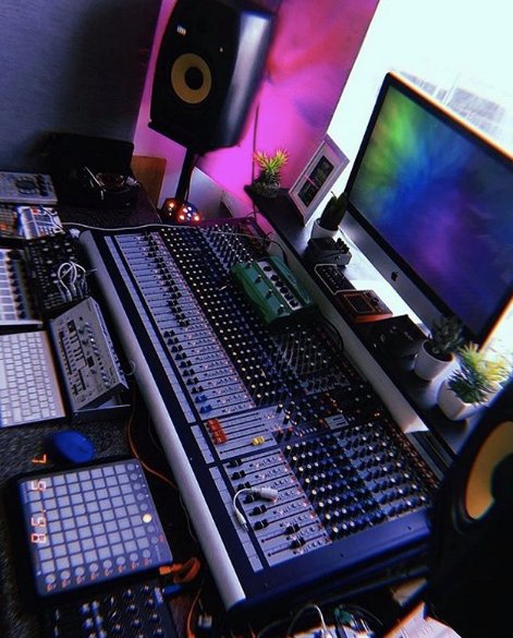 LabelSubmission tweet picture