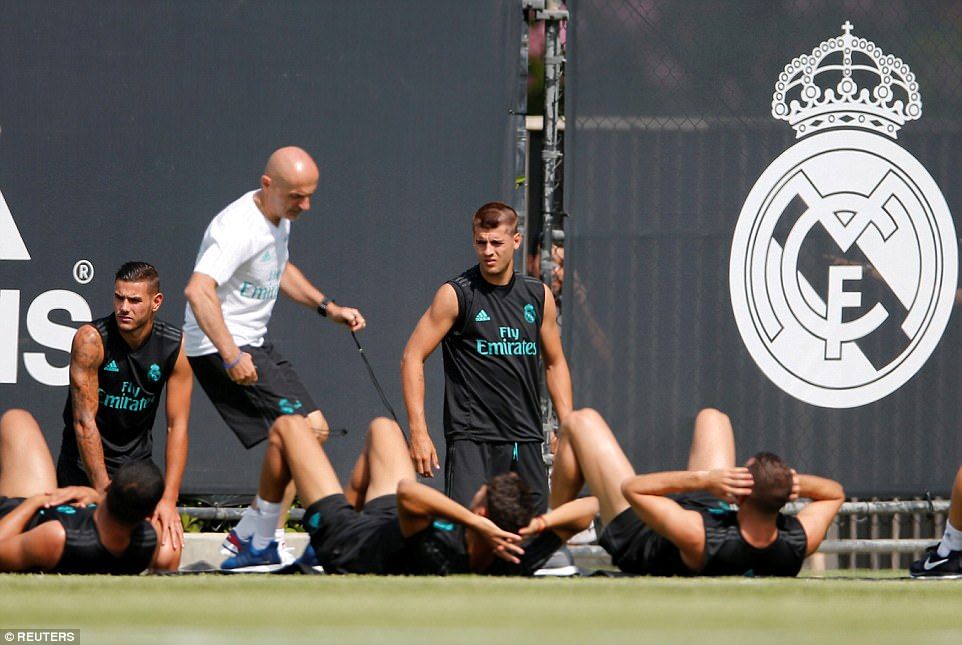FootballFitFed's tweet image. How to develop core strength without doing countless sit ups by @fitsoccerqueen 

#coretraining #situpalternatives #strongcore

@fitsoccerqueen