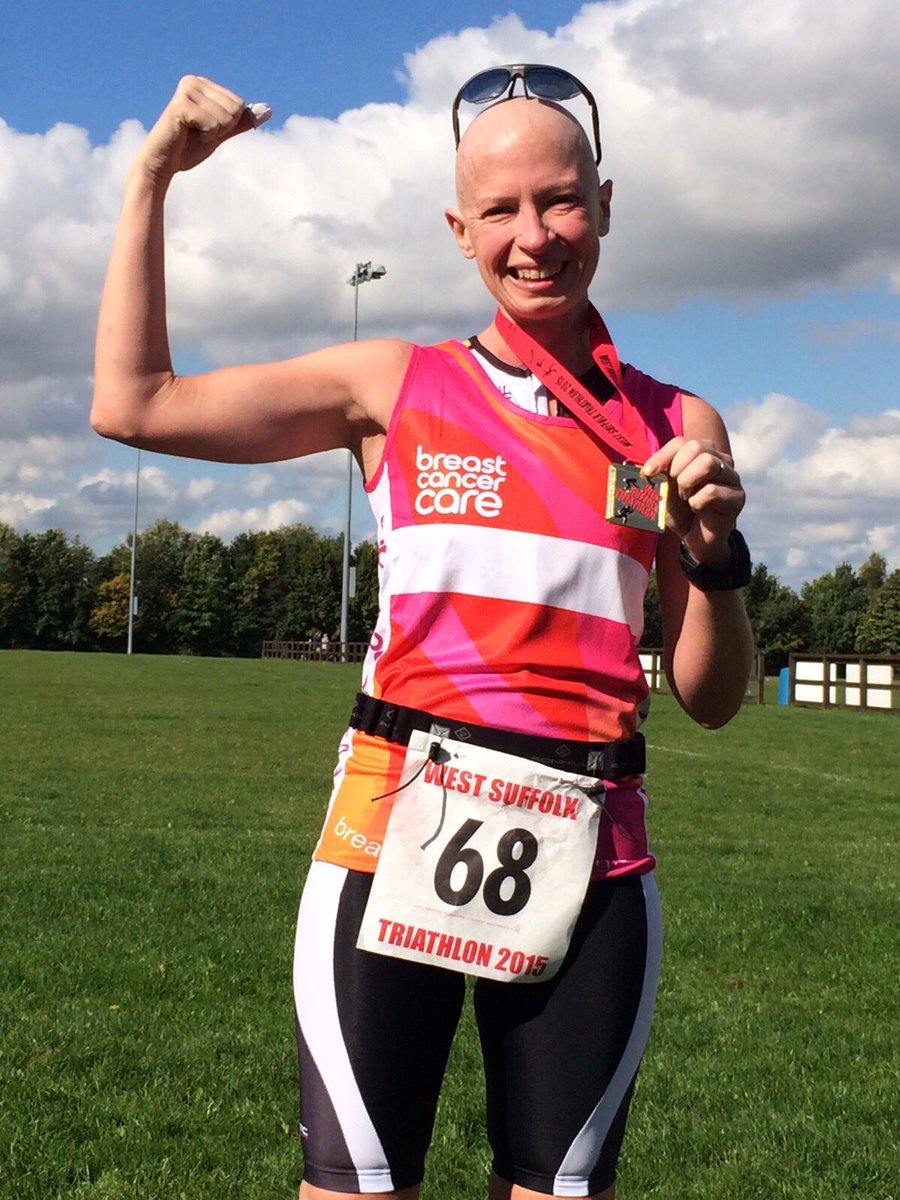 Liz_ORiordan's tweet image. 6/10 Ignoring my Dr, halfway through chemo I did a pool-based sprint tri. I had started blogging and suddenly other cancer patients were asking me for advice – what could they do during treatment?  #ExOncTC