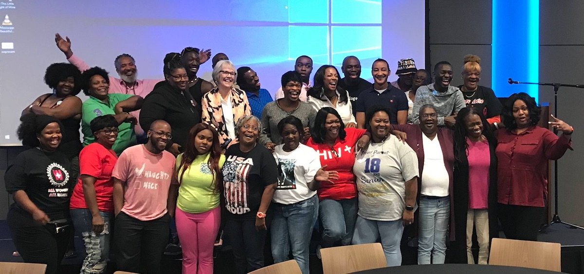 aroundrobin's tweet photo. Thank you @MBK for sharing your story, and reminding us that everyone deserves affordable healthcare… #StartTalkingStopHIV #ENDstigma #STA2018
#brightfutures https://t.co/8SsdDIUMf4