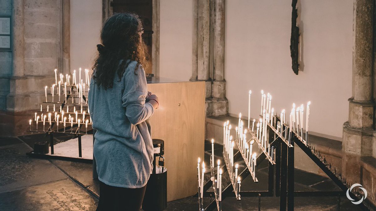 LifeTeen's tweet photo. Do you feel like having your life eternally changed for the better? Head to Confession. But first, read this on how to prepare for the Confession of a lifetime: https://t.co/qEtHND0yo7 https://t.co/Psi6SaTeD8