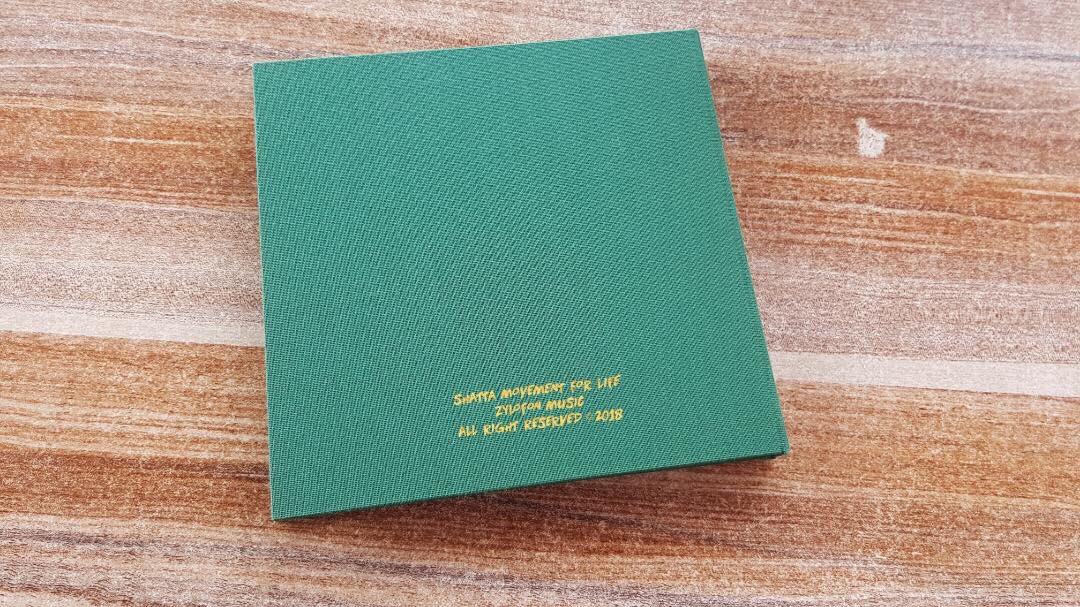 shattawalegh's tweet image. Interested in owning a copy of the specially packaged and autographed Reign Album? Be at the Fantasy Dome on Saturday 13th October 2018 and show your LEVEL by participating in the auction of the limited copies! #thereignalbum #Zylofonmusic