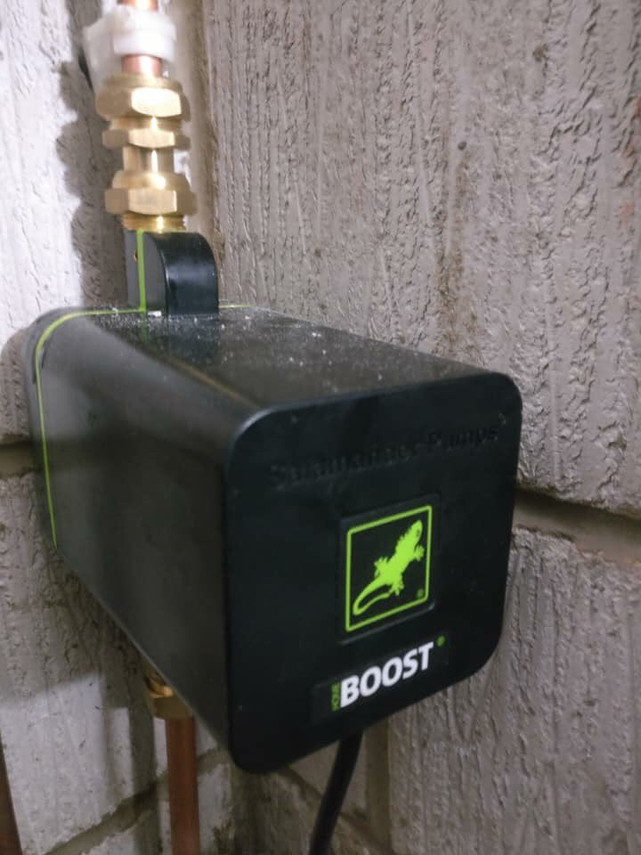 IgnitionGasLtd's tweet photo. Today in S26 we fitted a 40kw Navien along with a Salamander Boost pump to the cold mains improving the flow rate of the taps in the property. @KDNavienuk @salamanderpumps #SheffieldIsSuper https://t.co/zyAxOR4kje