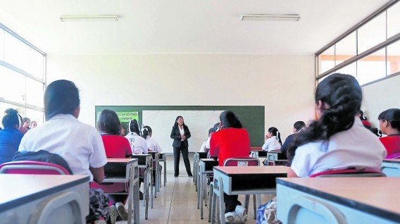 Gestionpe's tweet photo. BM insta a Latinoamérica a mejorar calidad de educación para ganar productividad ► https://t.co/gtddyLttjt https://t.co/BUYM1JQzNm